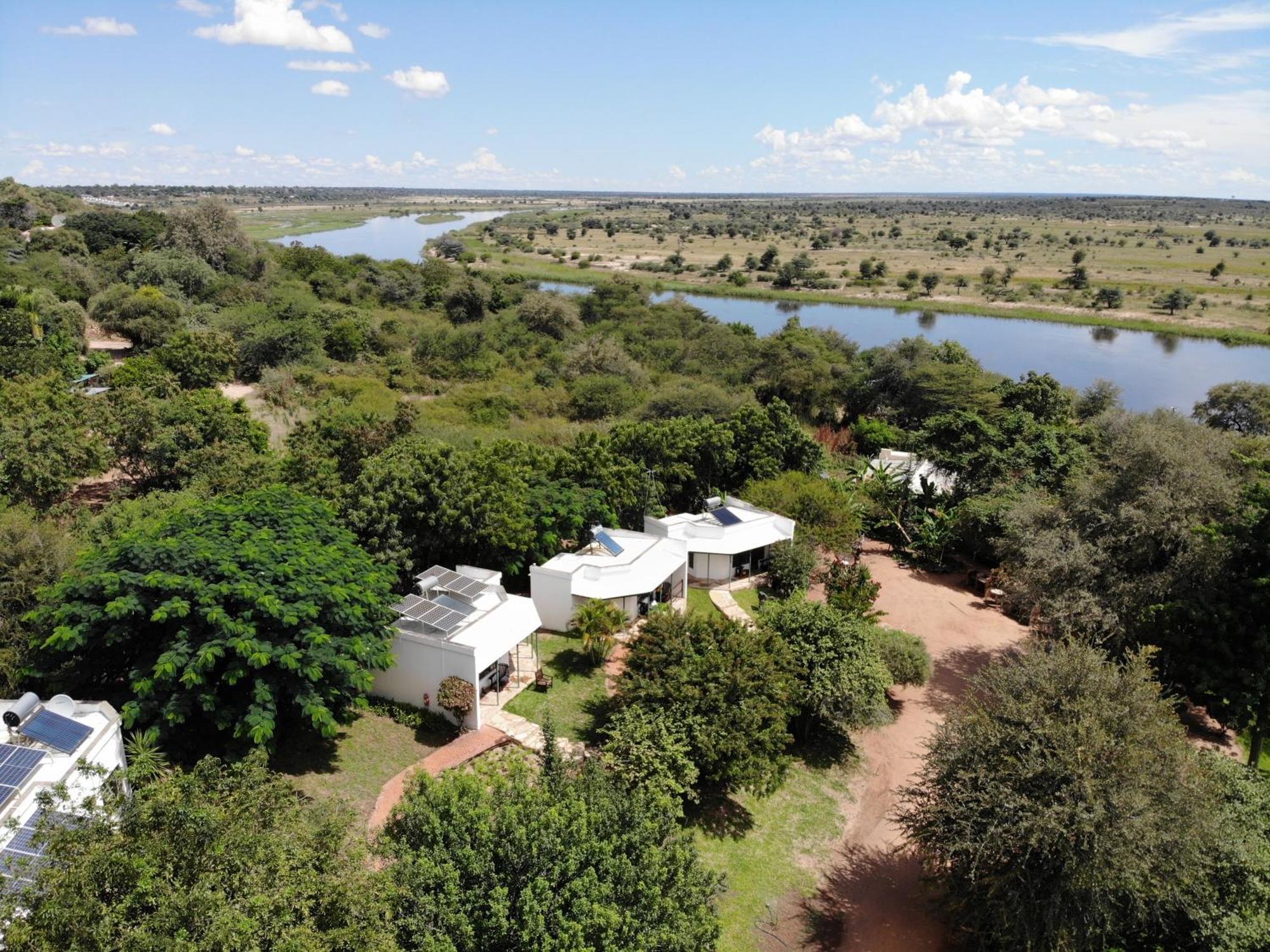 Tambuti Lodge Rundu Eksteriør billede