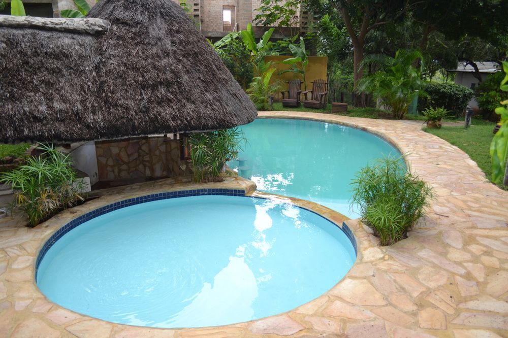 Tambuti Lodge Rundu Eksteriør billede