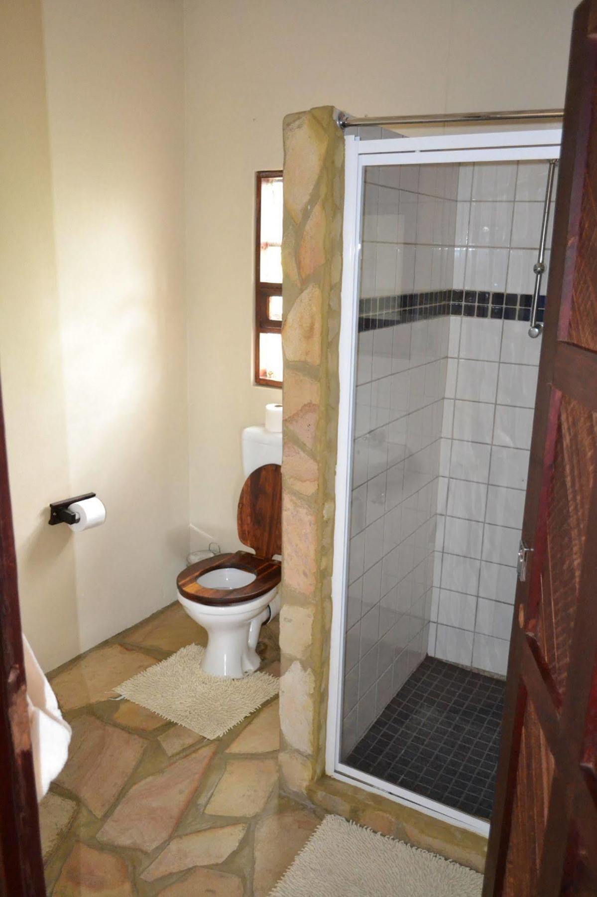 Tambuti Lodge Rundu Eksteriør billede