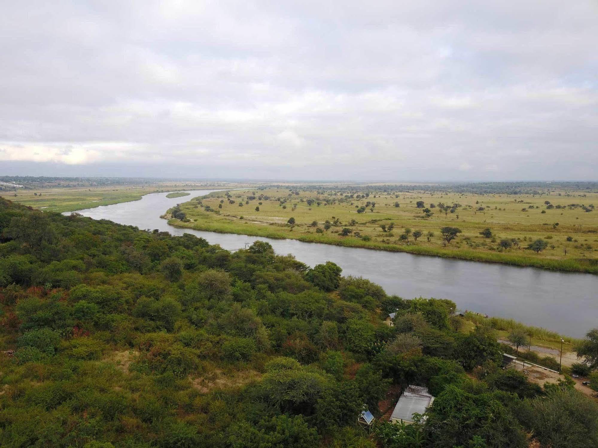 Tambuti Lodge Rundu Eksteriør billede
