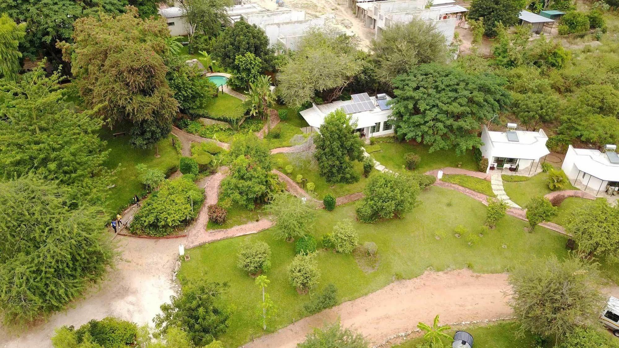 Tambuti Lodge Rundu Eksteriør billede